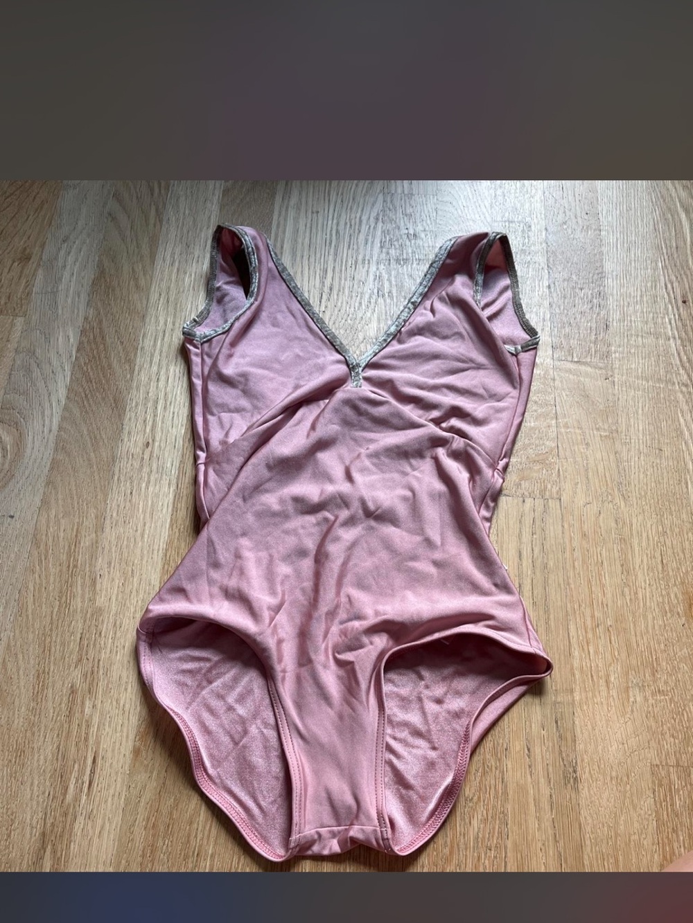 Yumiko Dusty Pink V-Neck ballet leotard with Contrast silver Trim